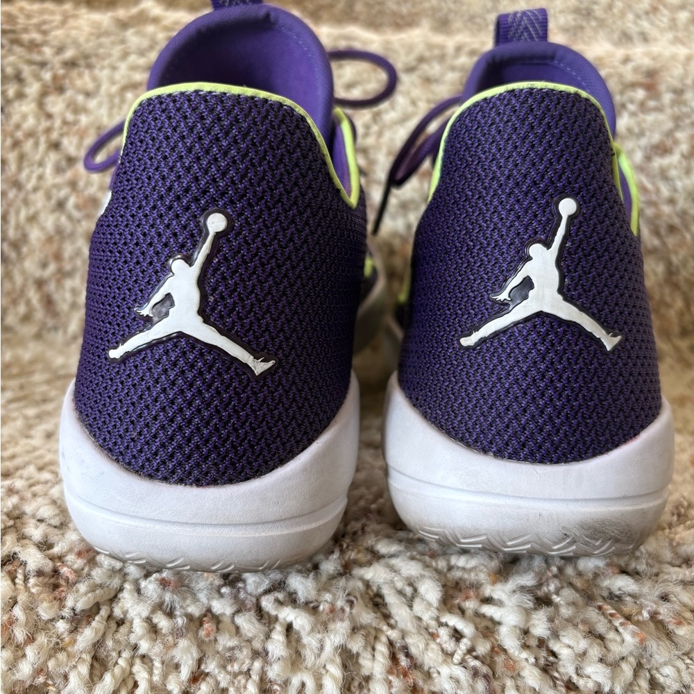 Jordan Eclipse - image 3